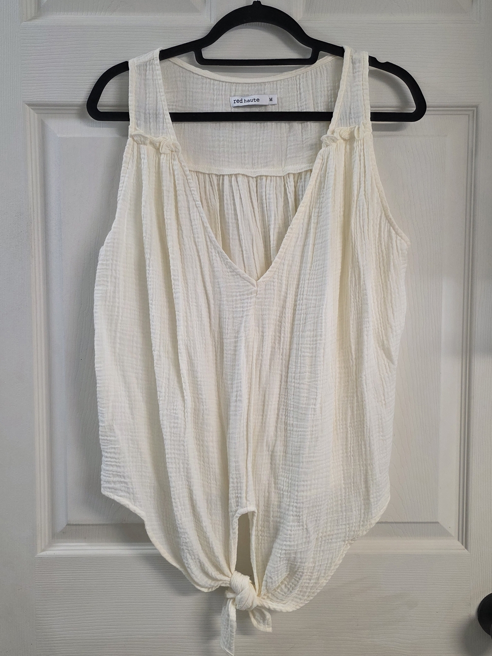 red haute Cream V-Neck Tie-Front Sleeveless Top